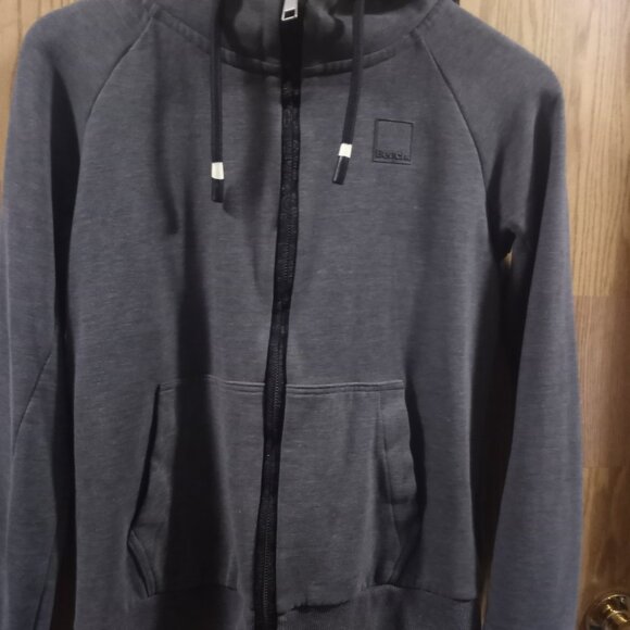 Sweater - Picture 1 of 1